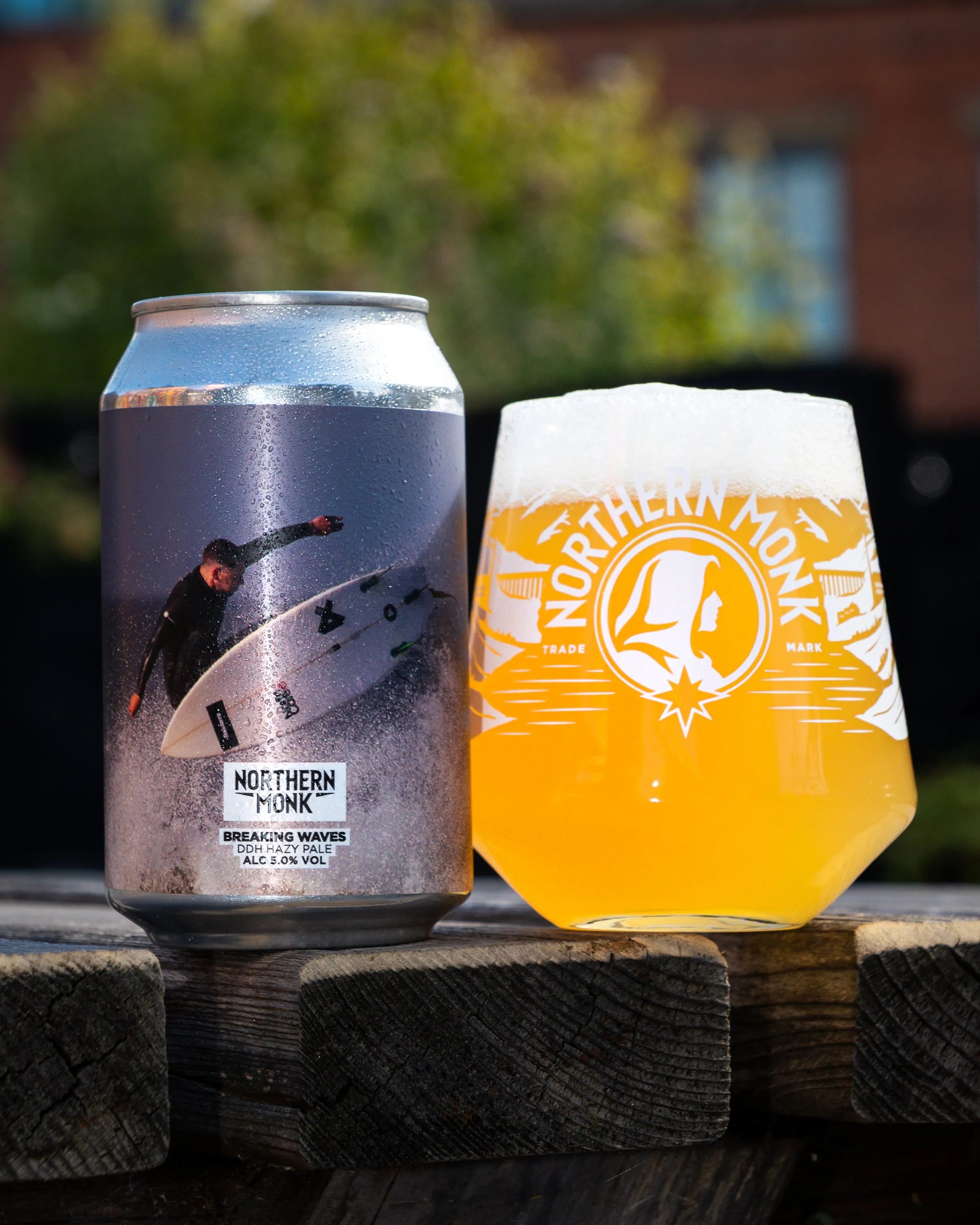 Northern Monk BREAKING WAVES // SANDY KERR // FINISTERRE // DDH HAZY PALE // 5.0%