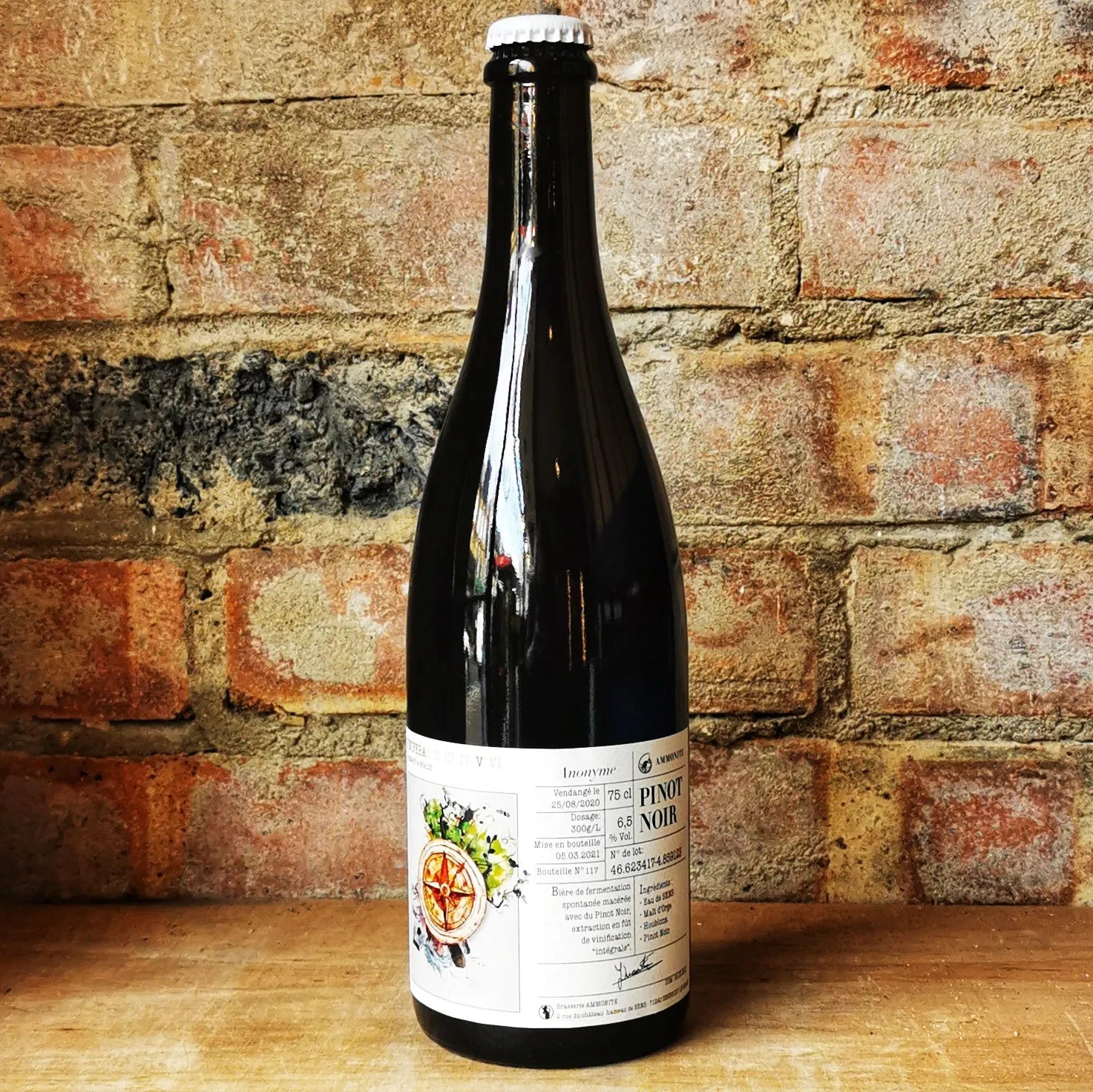 Ammonite Vinifera Pinot Noir 6.5% (750ml)