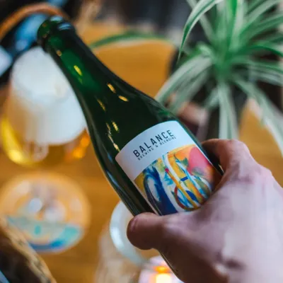 Balance Empty Chair BLEND 1 Table Beer